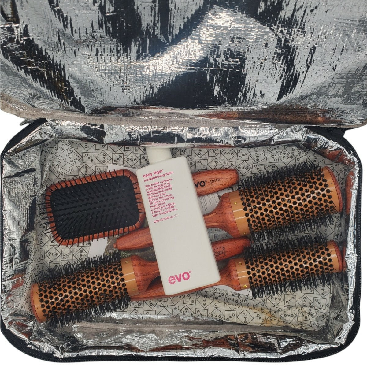 evo Brush it Off 4Brush Set With Carrying Case + Easy Tiger 6.8oz